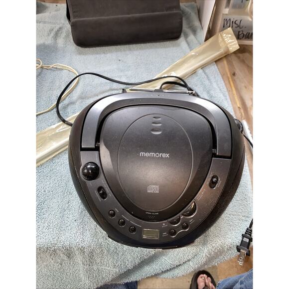 Memorex Portable AM/FM Radio & CD Black Player Model #MP8806 Tested, Works - Picture 2 of 5